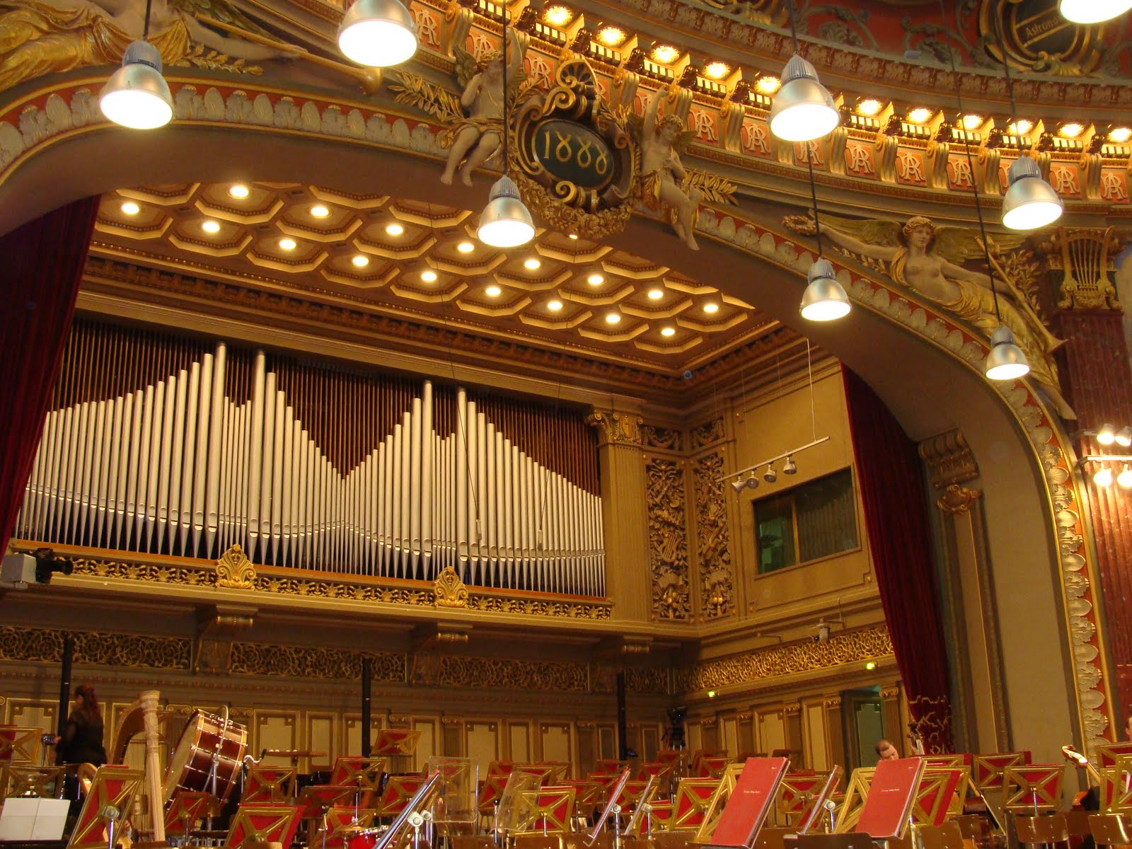 Romanian Athenaeum Organ. Photo mada